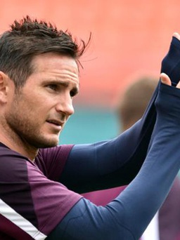 Lampard từ giã đội tuyển Anh